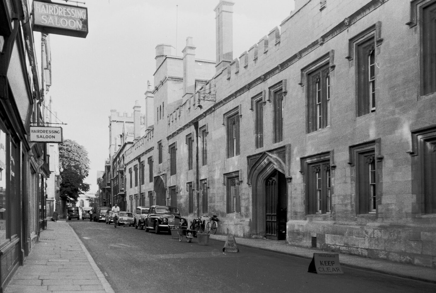 Old greyscale image of Turl Street