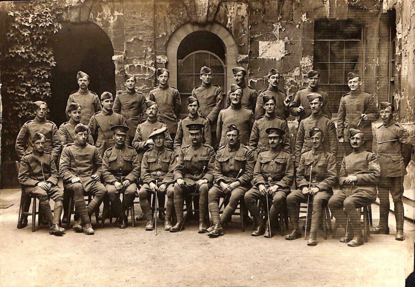 Old photograph of a large regiment of the Royal Flying Corps in the Front Quad of Lincoln College