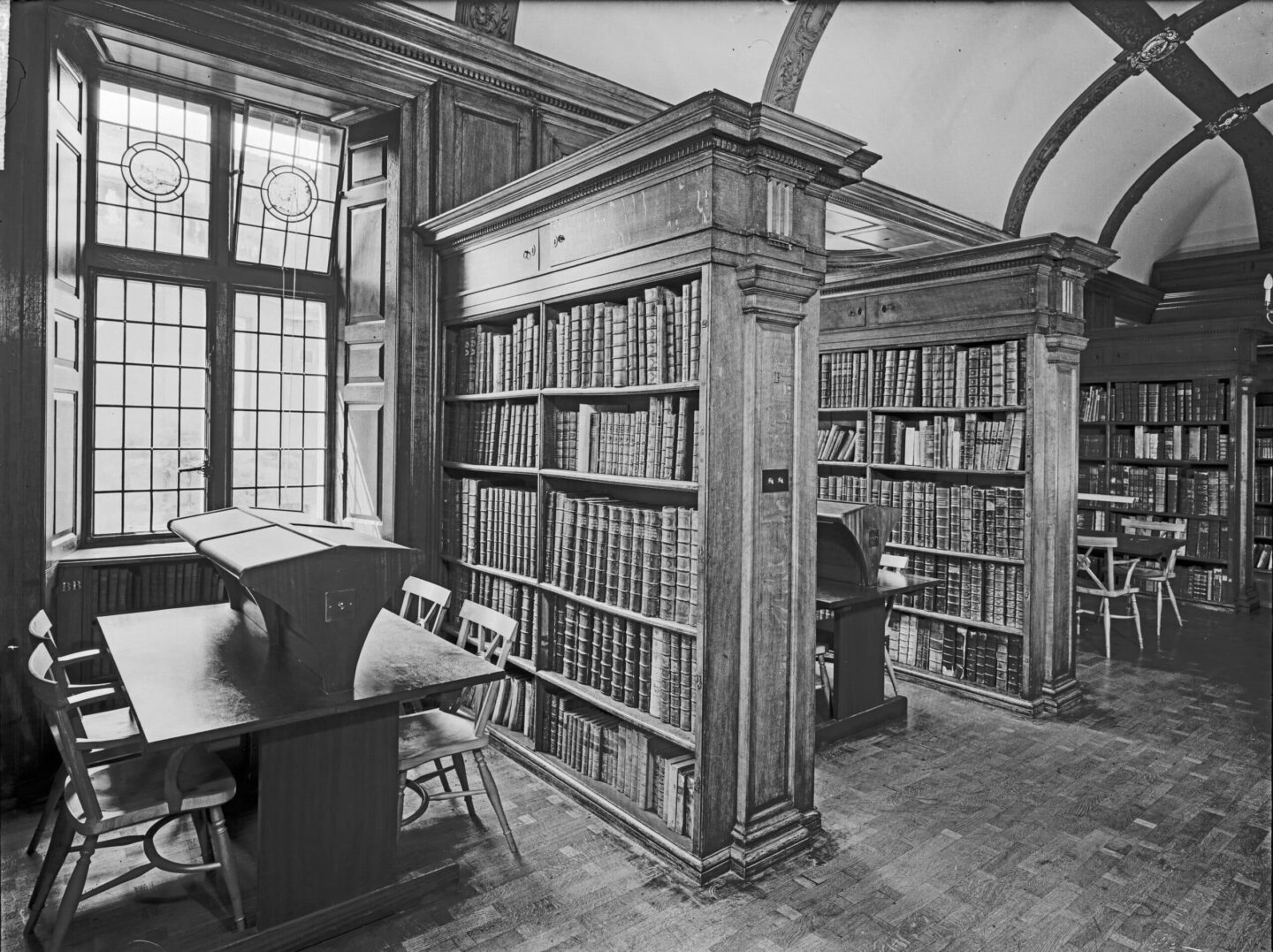Greyscale photograph of the old Lincoln College Library